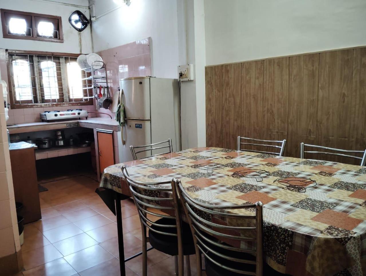 Amazing Homestay 구와하티 외부 사진