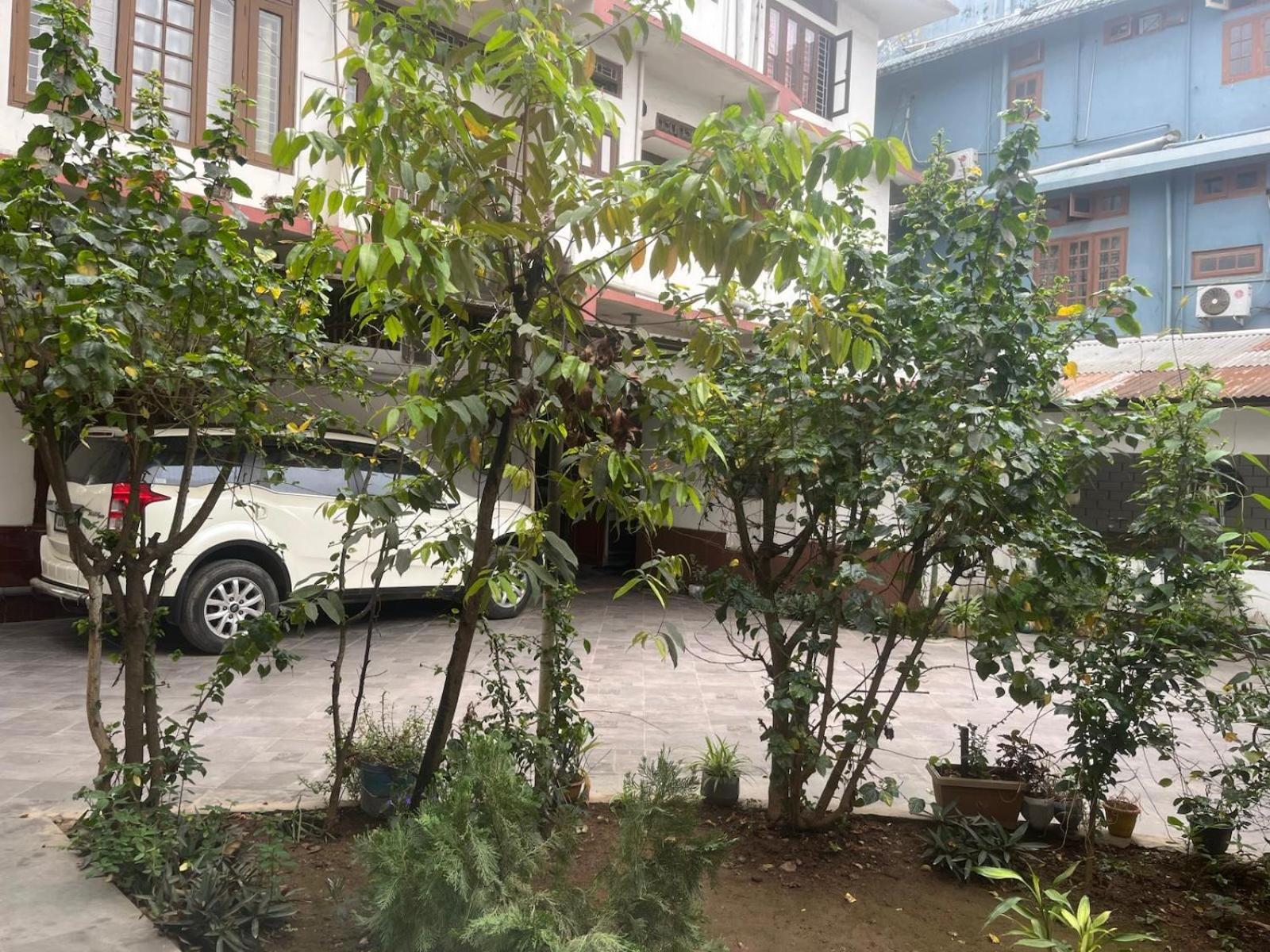 Amazing Homestay 구와하티 외부 사진