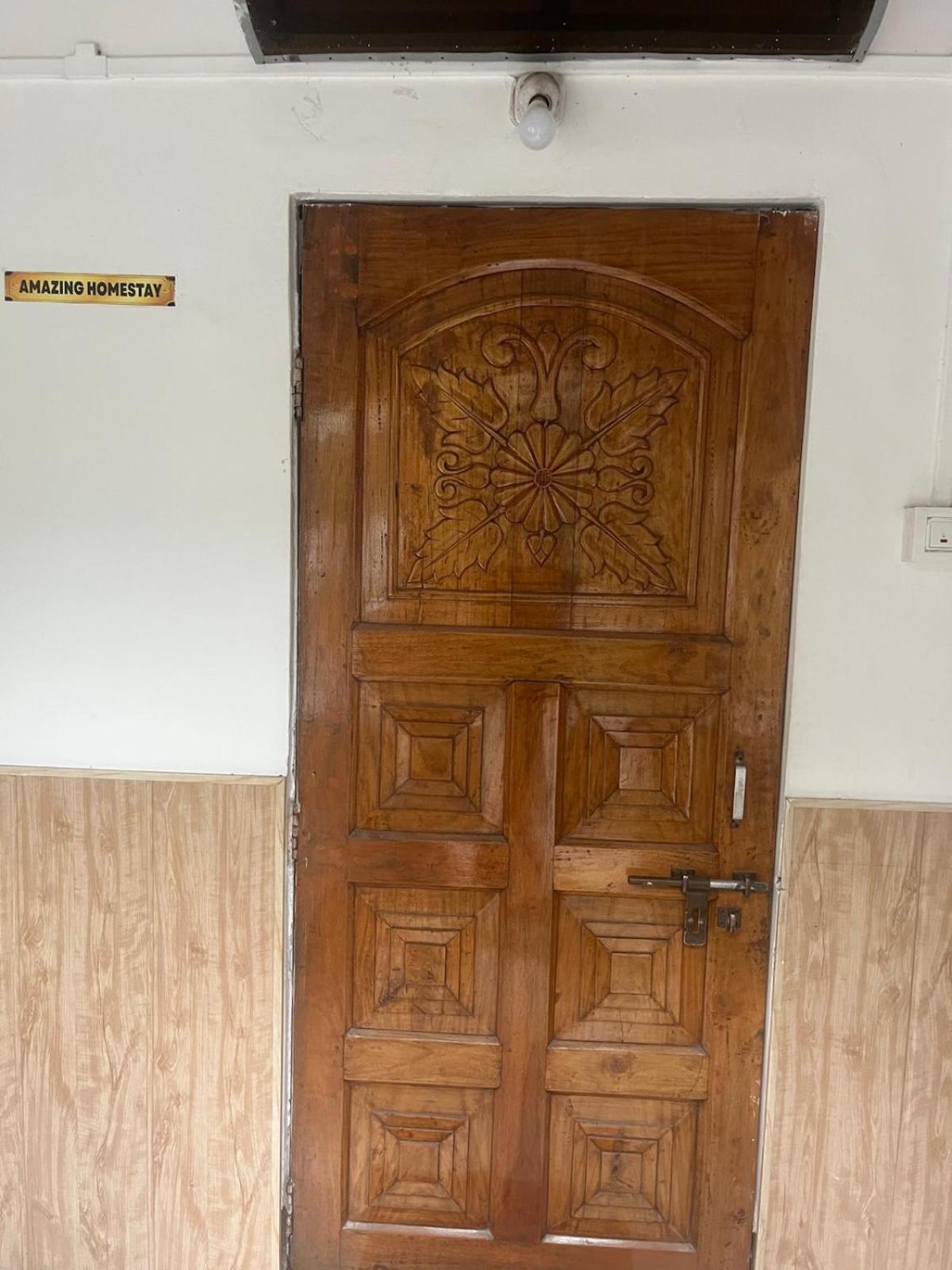 Amazing Homestay 구와하티 외부 사진