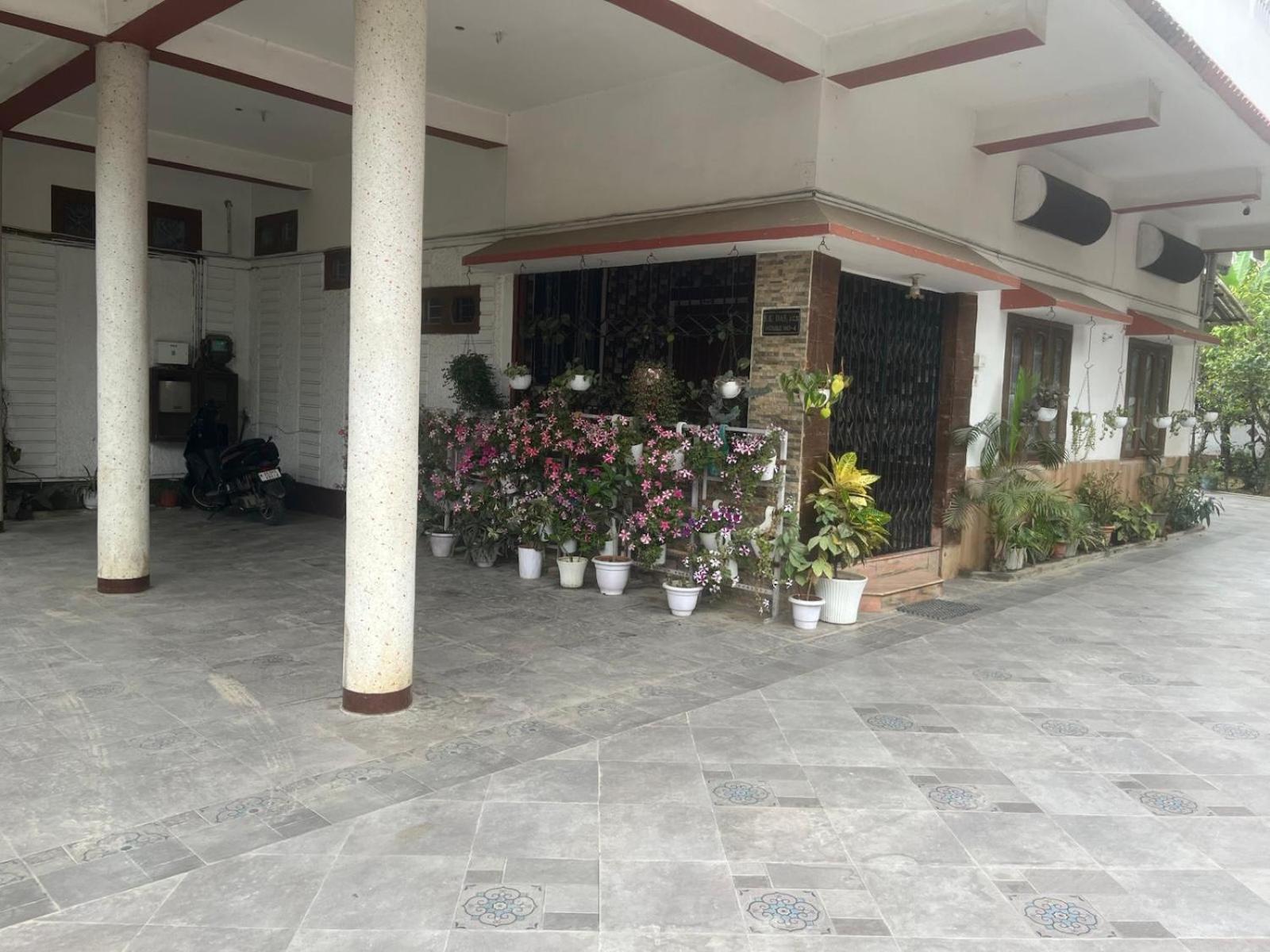 Amazing Homestay 구와하티 외부 사진