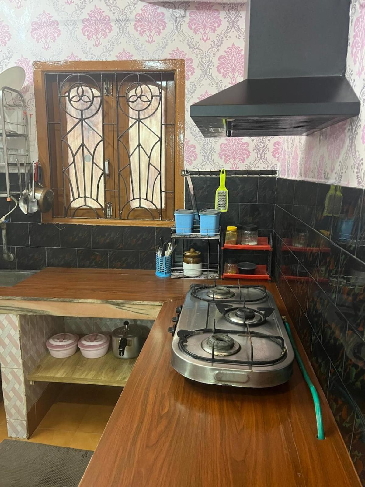 Amazing Homestay 구와하티 외부 사진