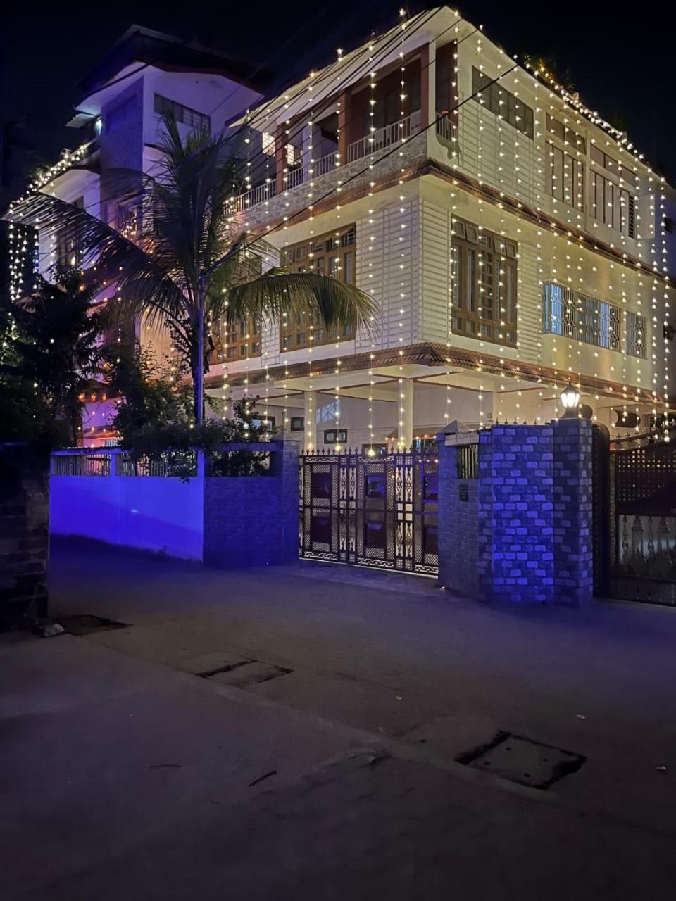 Amazing Homestay 구와하티 외부 사진